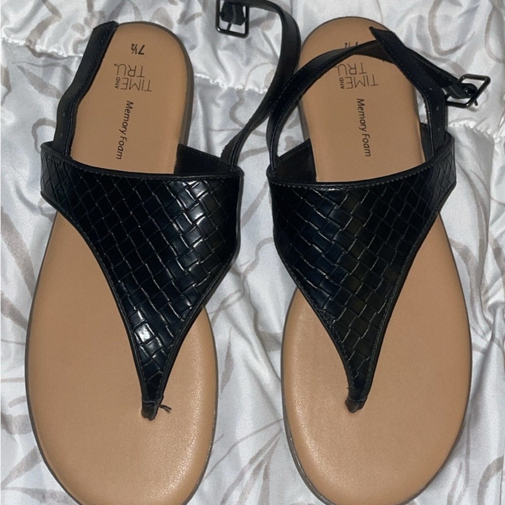 Time and Tru Black Woven Sandals